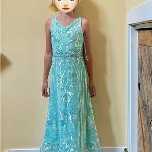 Rare Editions Blue Sleeveless V-neck Gown